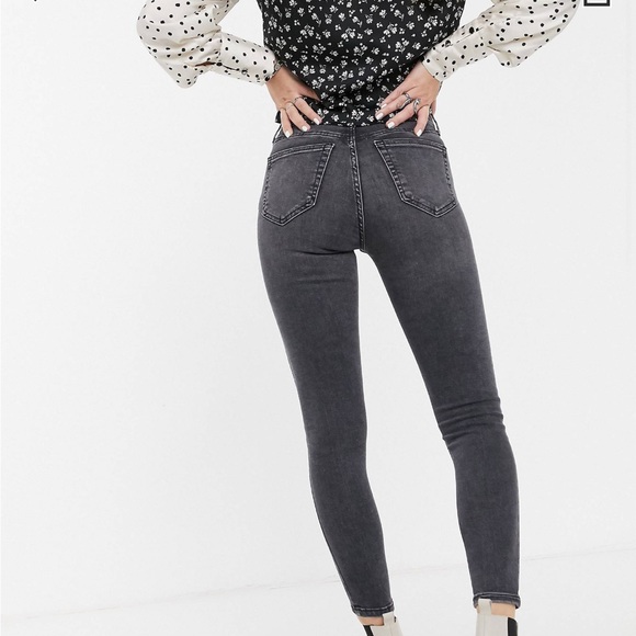 Topshop Jamie Jeans in Washed Black - Picture 2 of 2